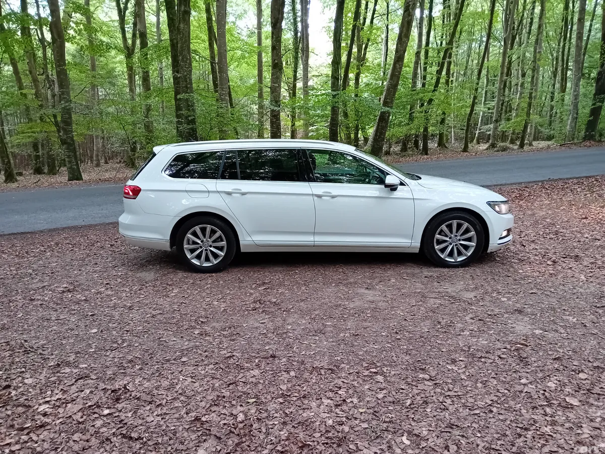 Volkswagen Passat Estate, Diesel, 2017, White