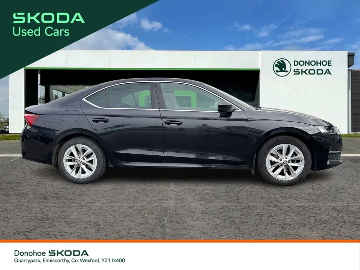 Skoda Octavia Saloon, Diesel, 2025, Black