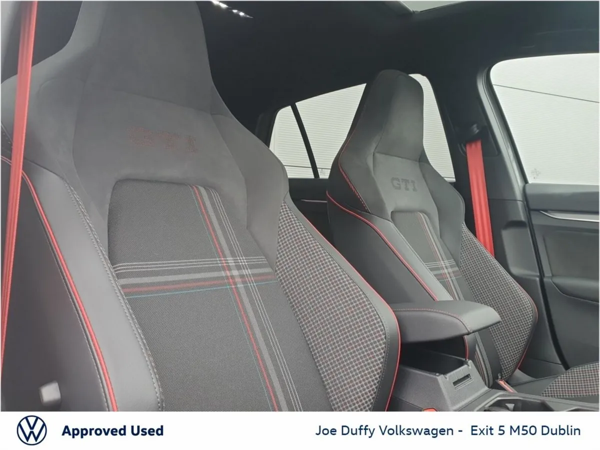 Volkswagen Golf Estate, Petrol, 2026, Grey