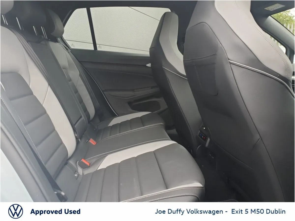 Volkswagen Golf Estate, Petrol Plug-in Hybrid, 2026, Blue