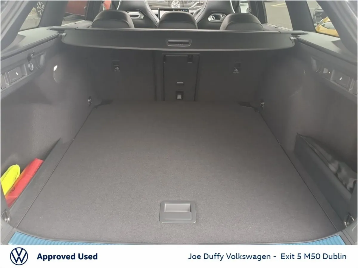 Volkswagen Passat Estate, Diesel, 2026, Grey