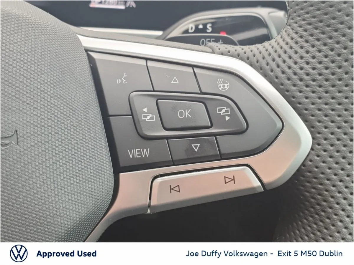 Volkswagen Passat Estate, Diesel, 2026, Grey