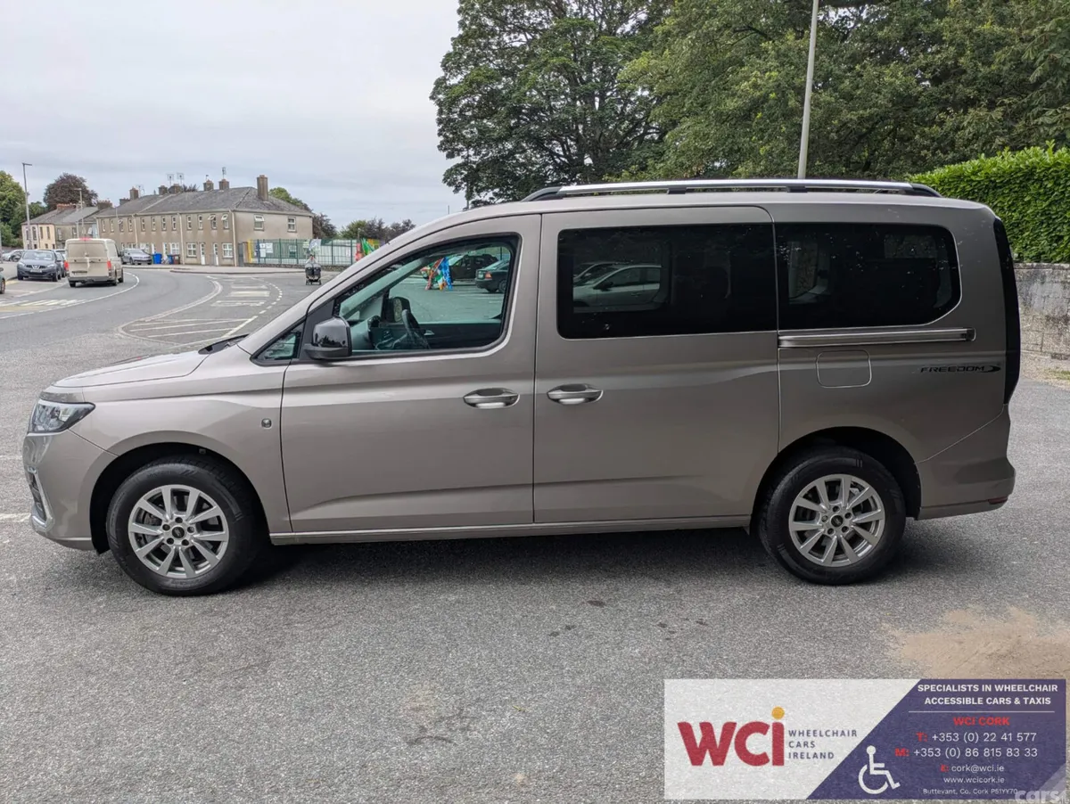 Ford Tourneo Connect MPV, Diesel, 2024, Silver