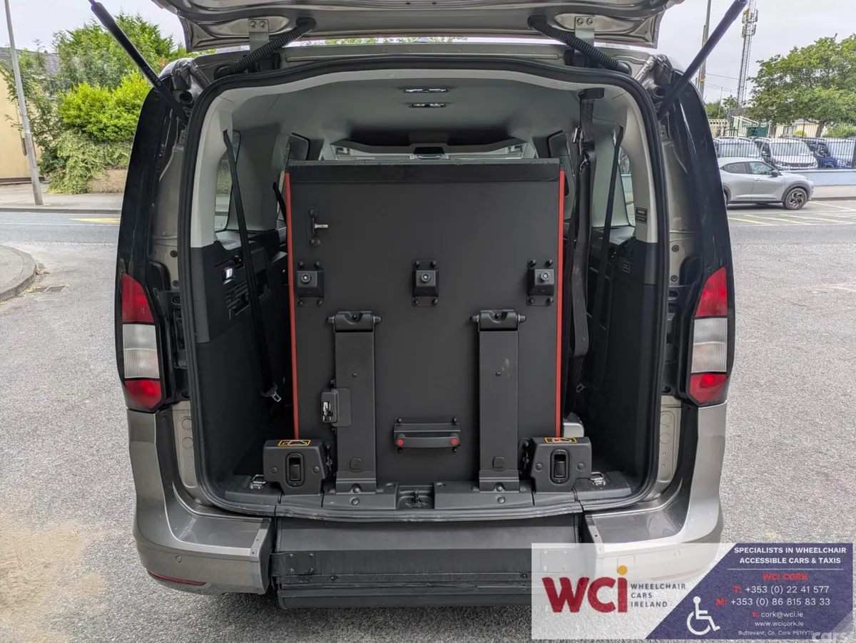 Ford Tourneo Connect MPV, Diesel, 2024, Silver