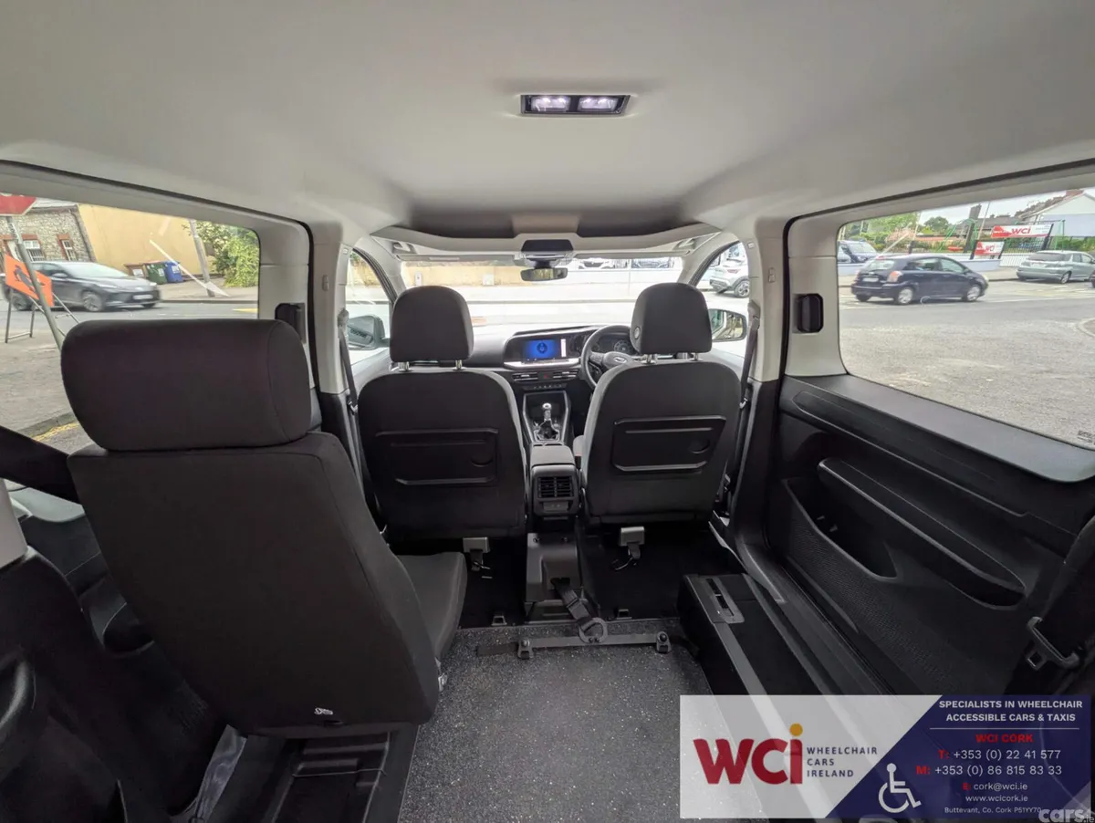 Ford Tourneo Connect MPV, Diesel, 2024, Silver
