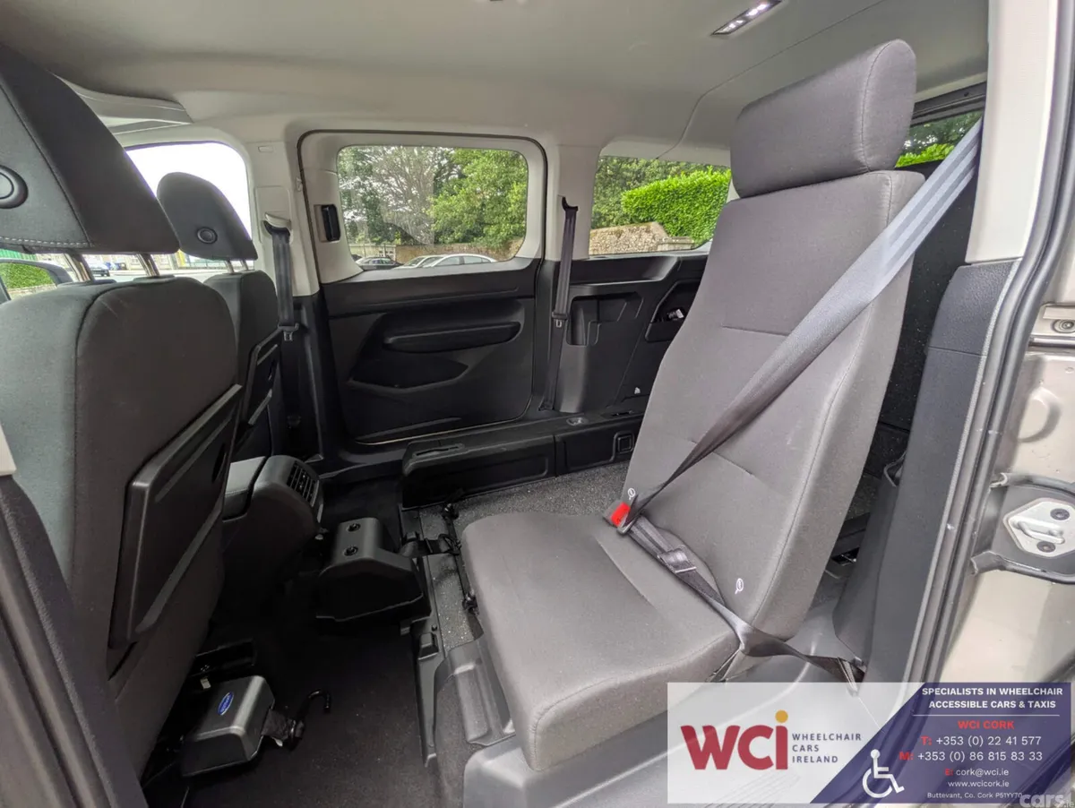 Ford Tourneo Connect MPV, Diesel, 2024, Silver