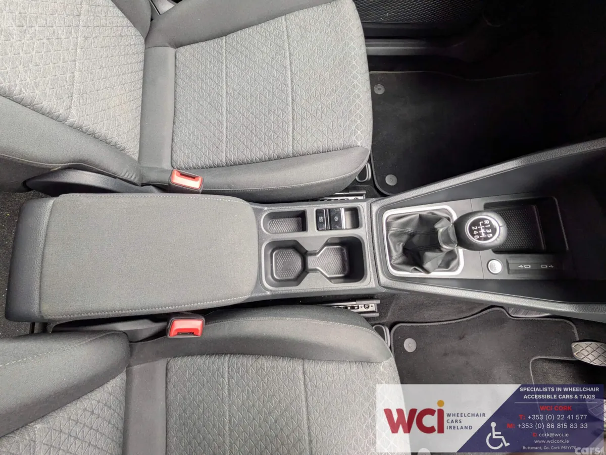 Ford Tourneo Connect MPV, Diesel, 2024, Silver