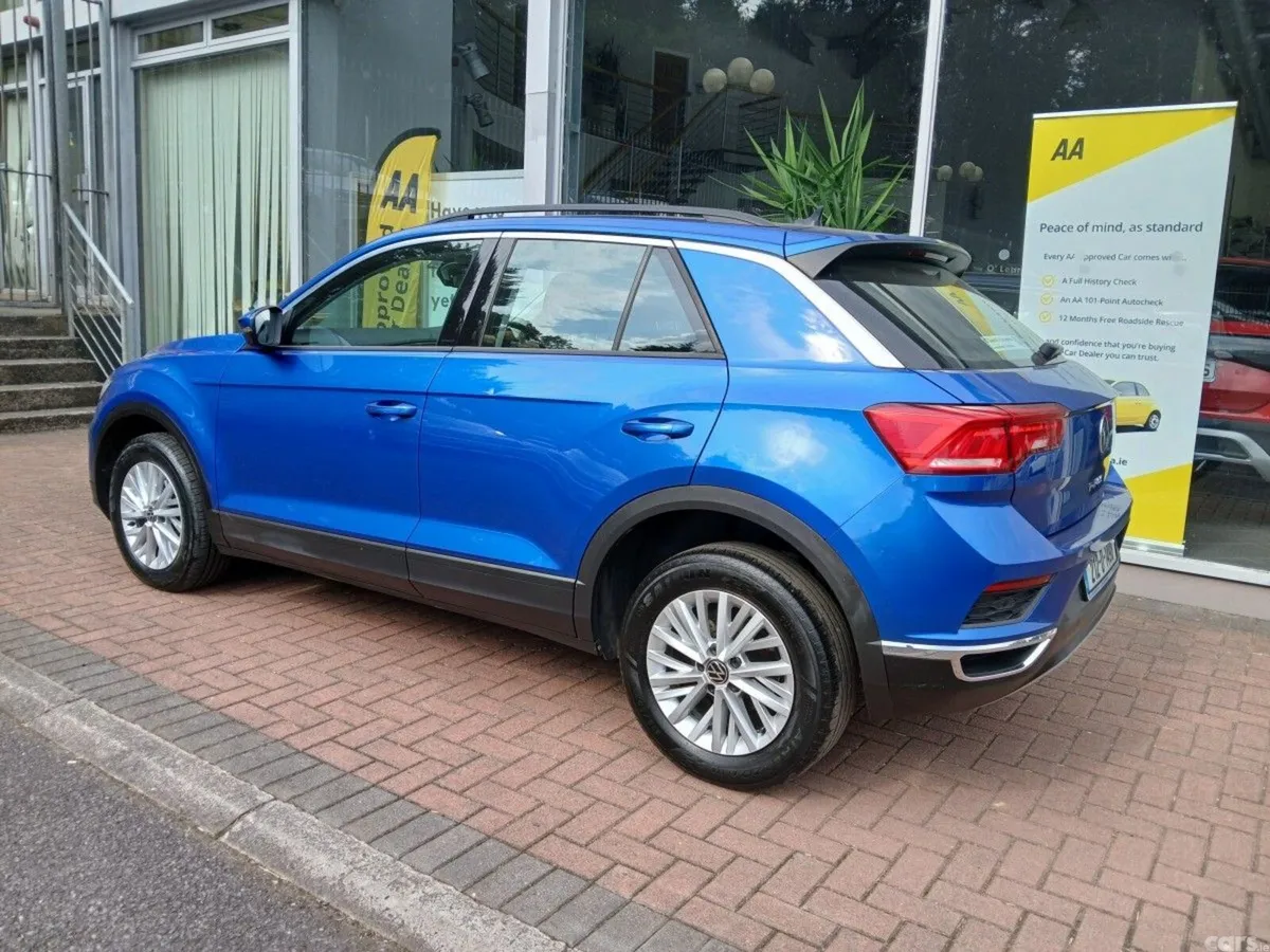 Volkswagen T-Roc SUV, Diesel, 2021, Blue