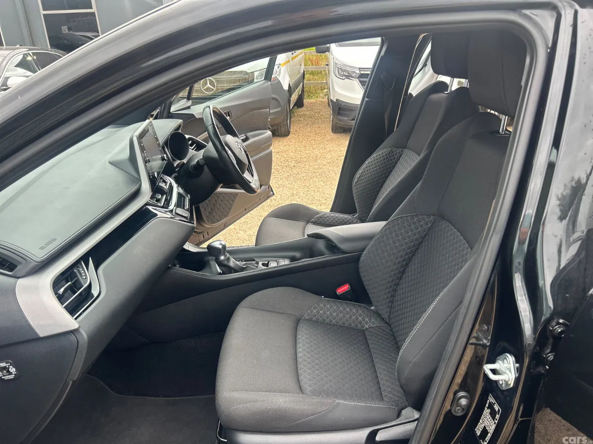 Toyota C-HR Hatchback, Petrol Hybrid, 2022, Black