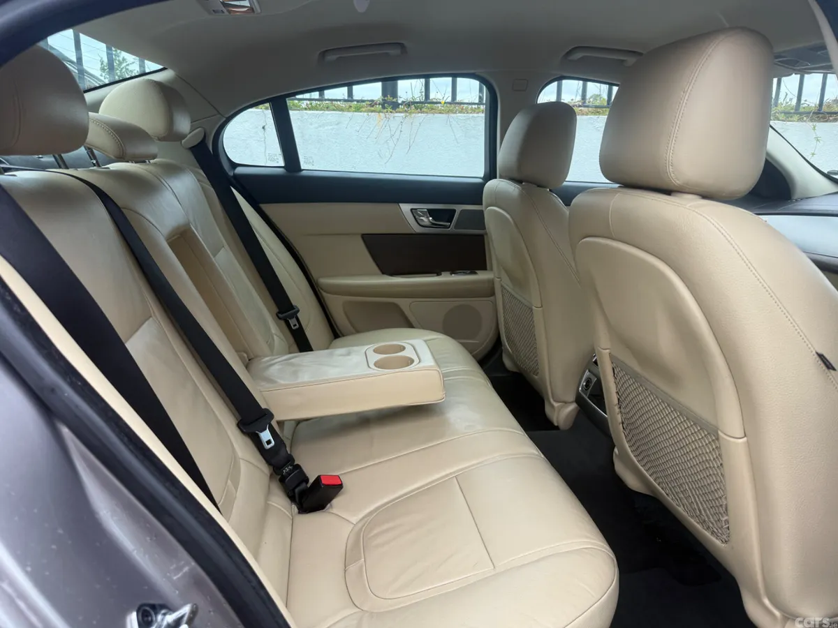 Jaguar XF Saloon, Diesel, 2012, Grey