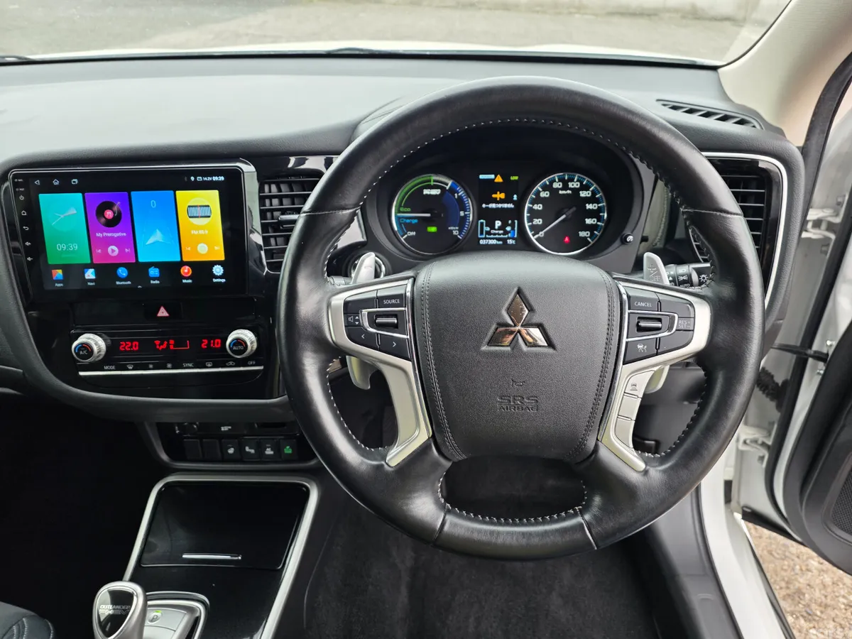 Mitsubishi Outlander SUV, Petrol Plug-in Hybrid, 2022, White