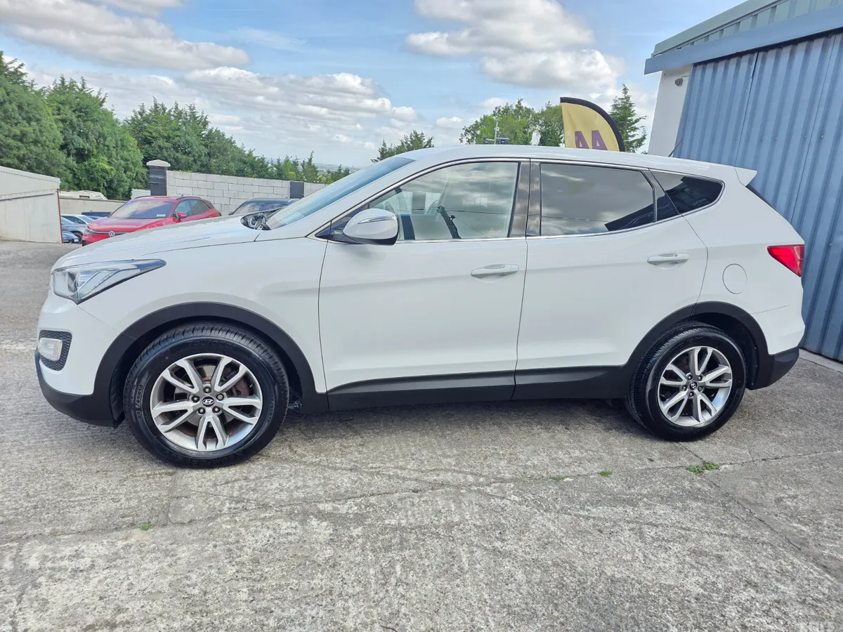 Hyundai Santa Fe SUV, Diesel, 2014, White