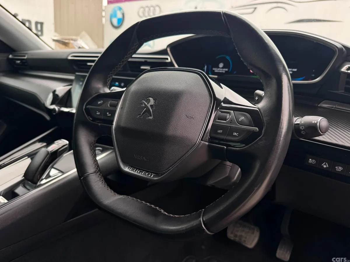 Peugeot 508 Estate/Jeep, Petrol Plug-in Hybrid, 2022, Red