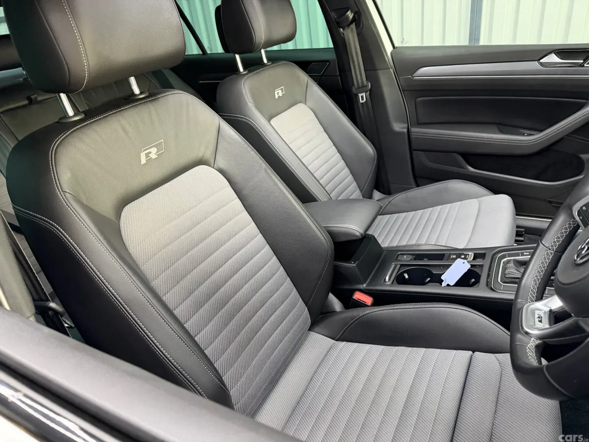 Volkswagen Passat Saloon, Diesel, 2017, White