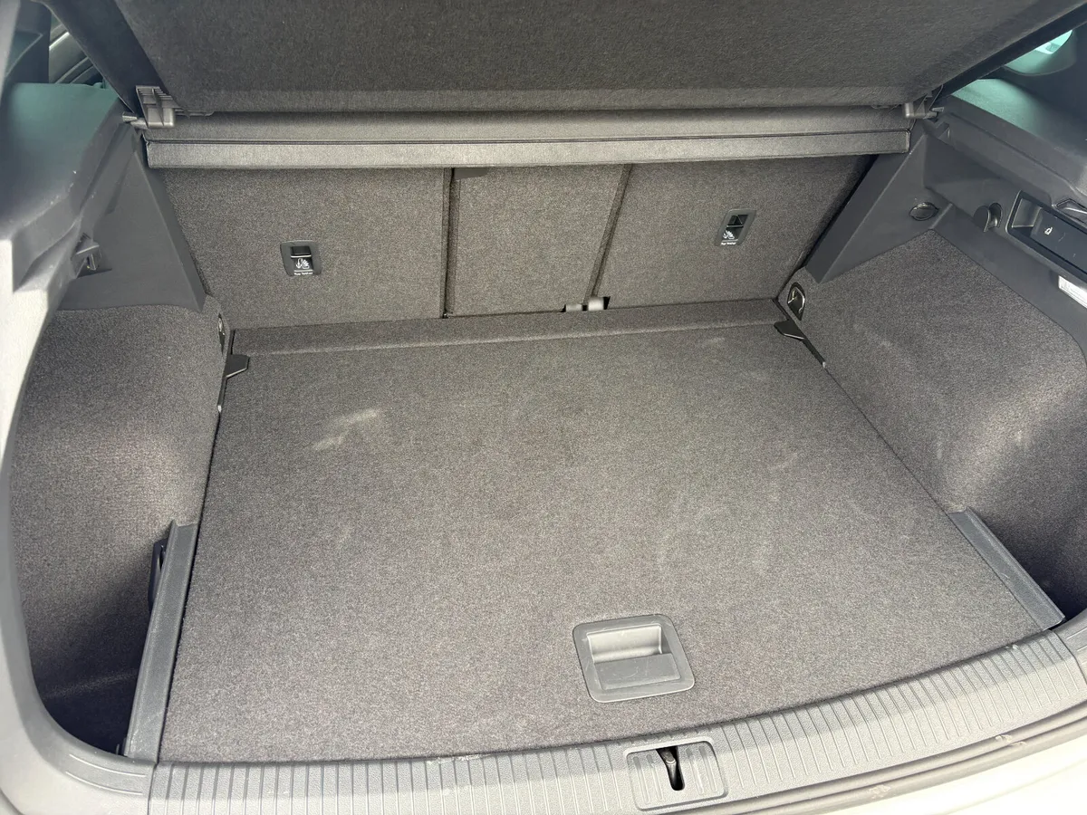 Volkswagen Tiguan SUV, Petrol, 2023, White