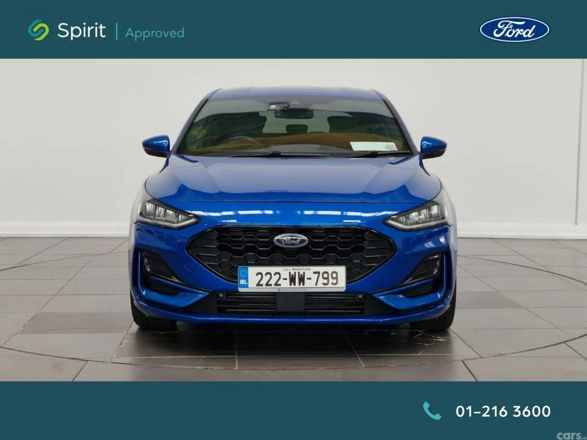 Ford Focus Hatchback, Petrol, 2022, Blue