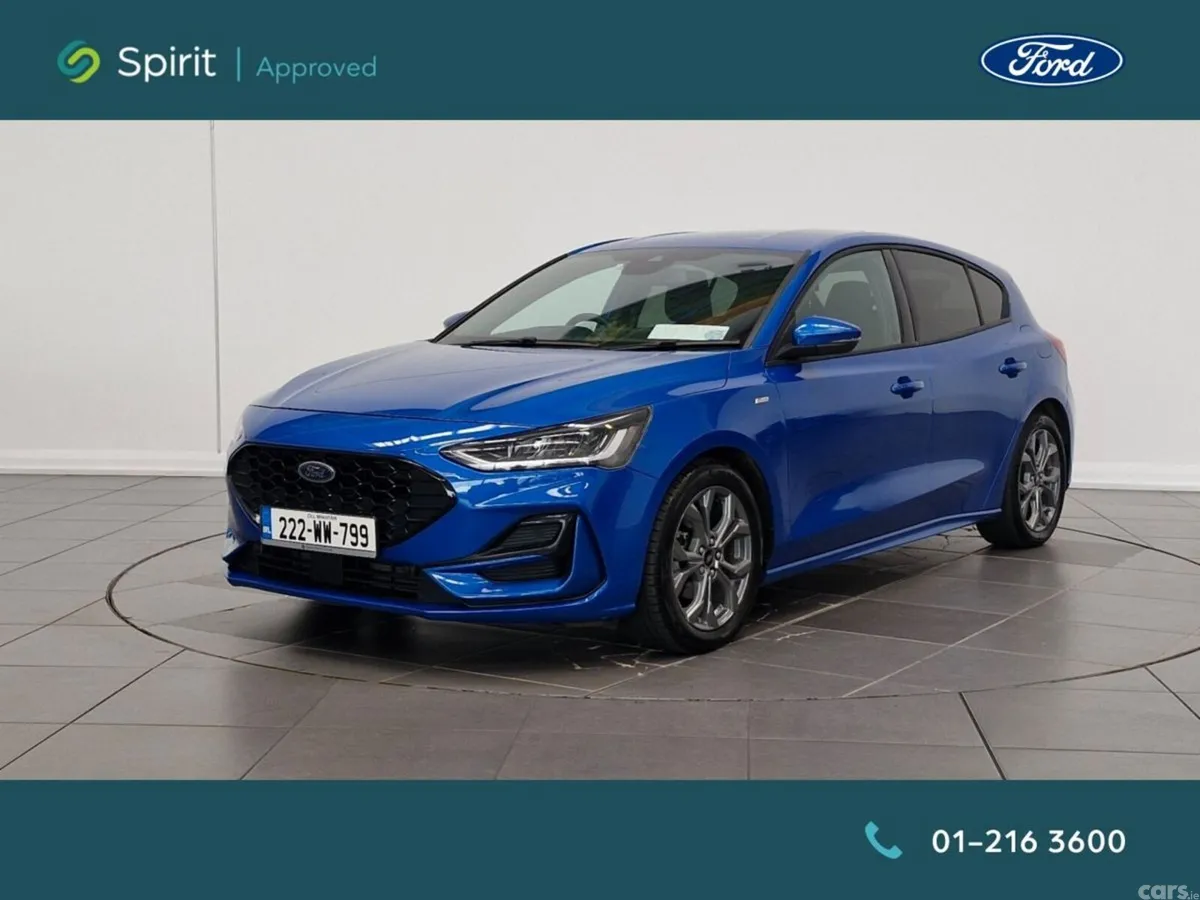 Ford Focus Hatchback, Petrol, 2022, Blue