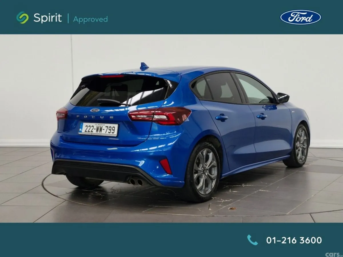 Ford Focus Hatchback, Petrol, 2022, Blue