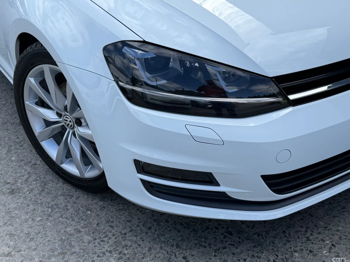 Volkswagen Golf Hatchback, Petrol, 2017, White