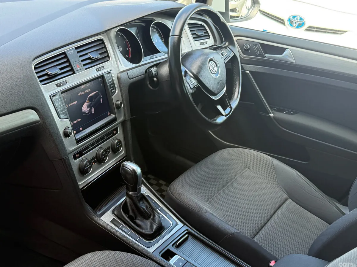 Volkswagen Golf Hatchback, Petrol, 2017, White