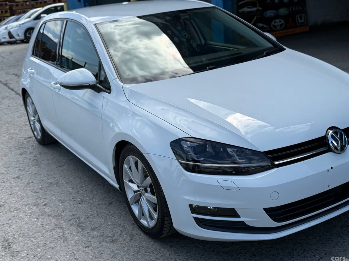 Volkswagen Golf Hatchback, Petrol, 2017, White