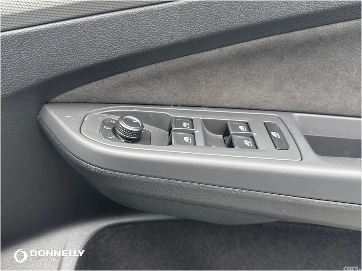 Volkswagen Golf Hatchback, Petrol, 2025, Silver
