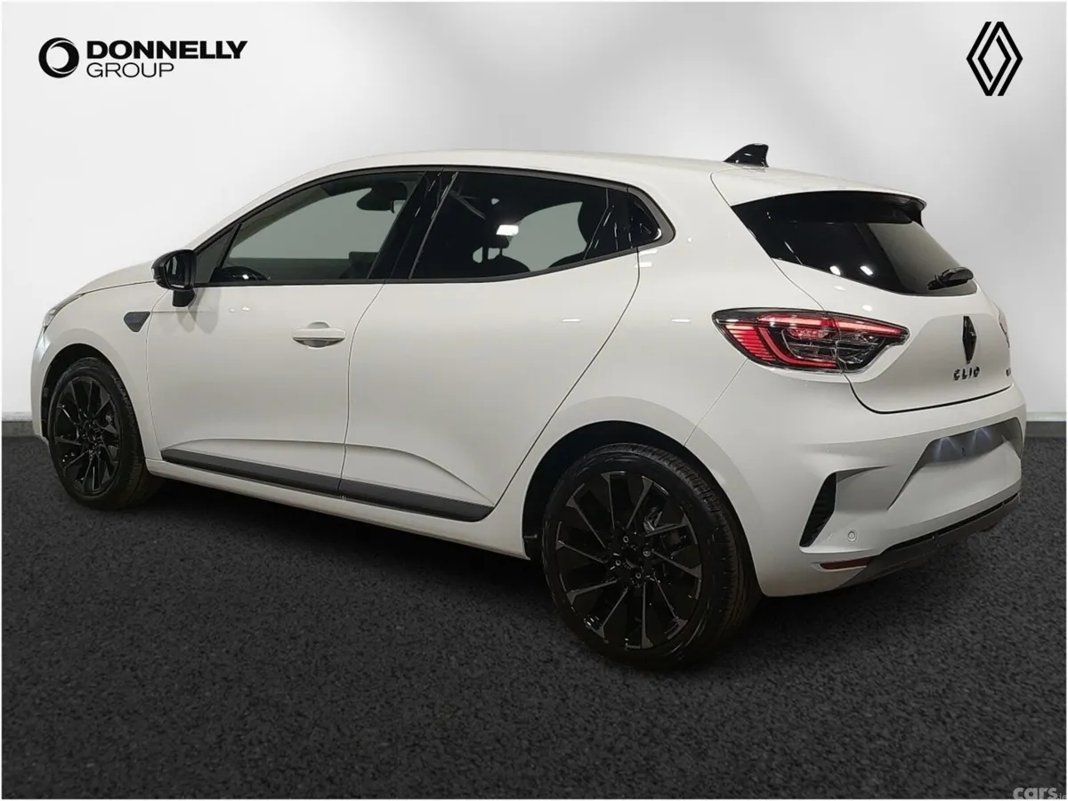 Renault Clio Hatchback, 2026, 