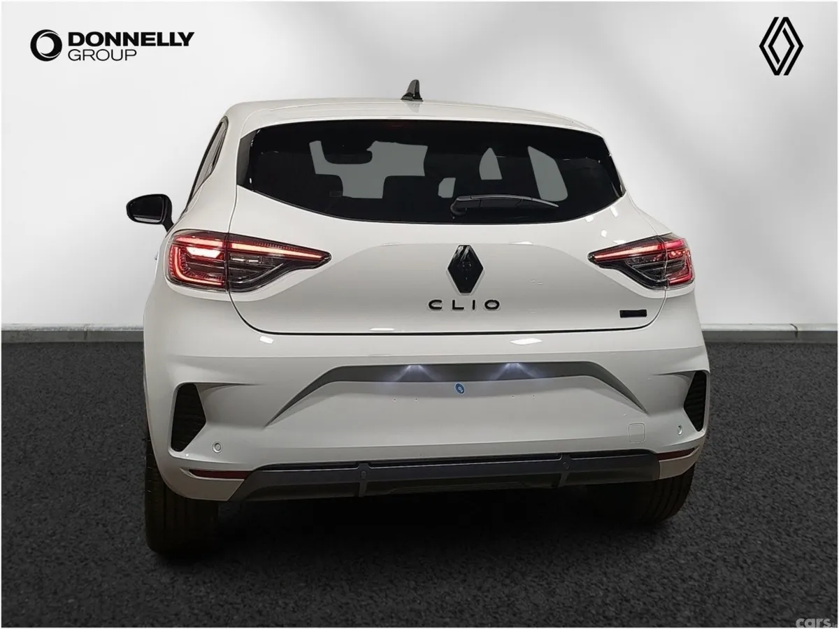 Renault Clio Hatchback, 2026, 
