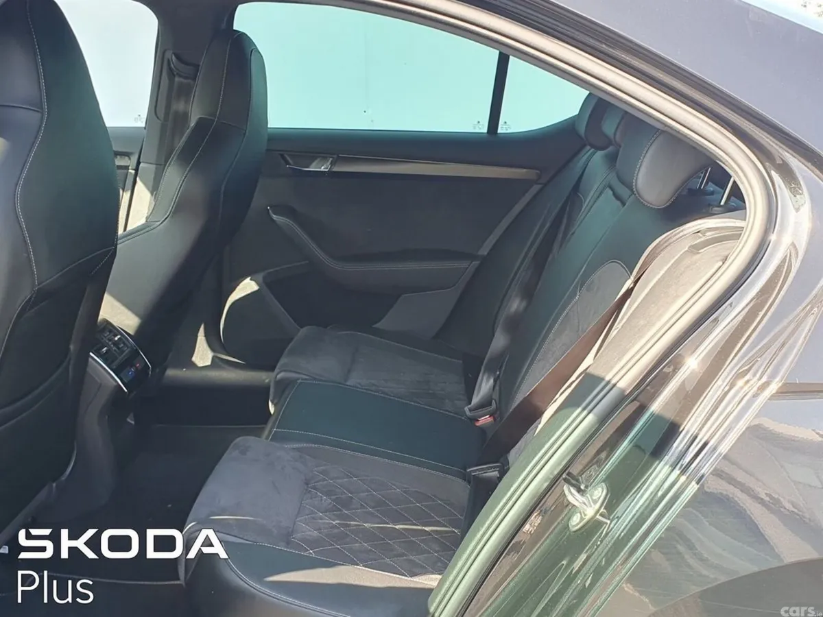 Skoda Superb Saloon, Diesel, 2023, Black