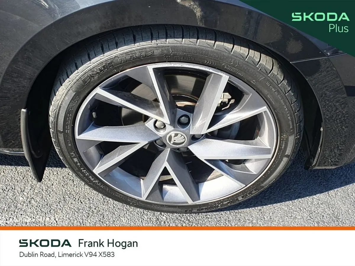 Skoda Superb Saloon, Diesel, 2023, Black