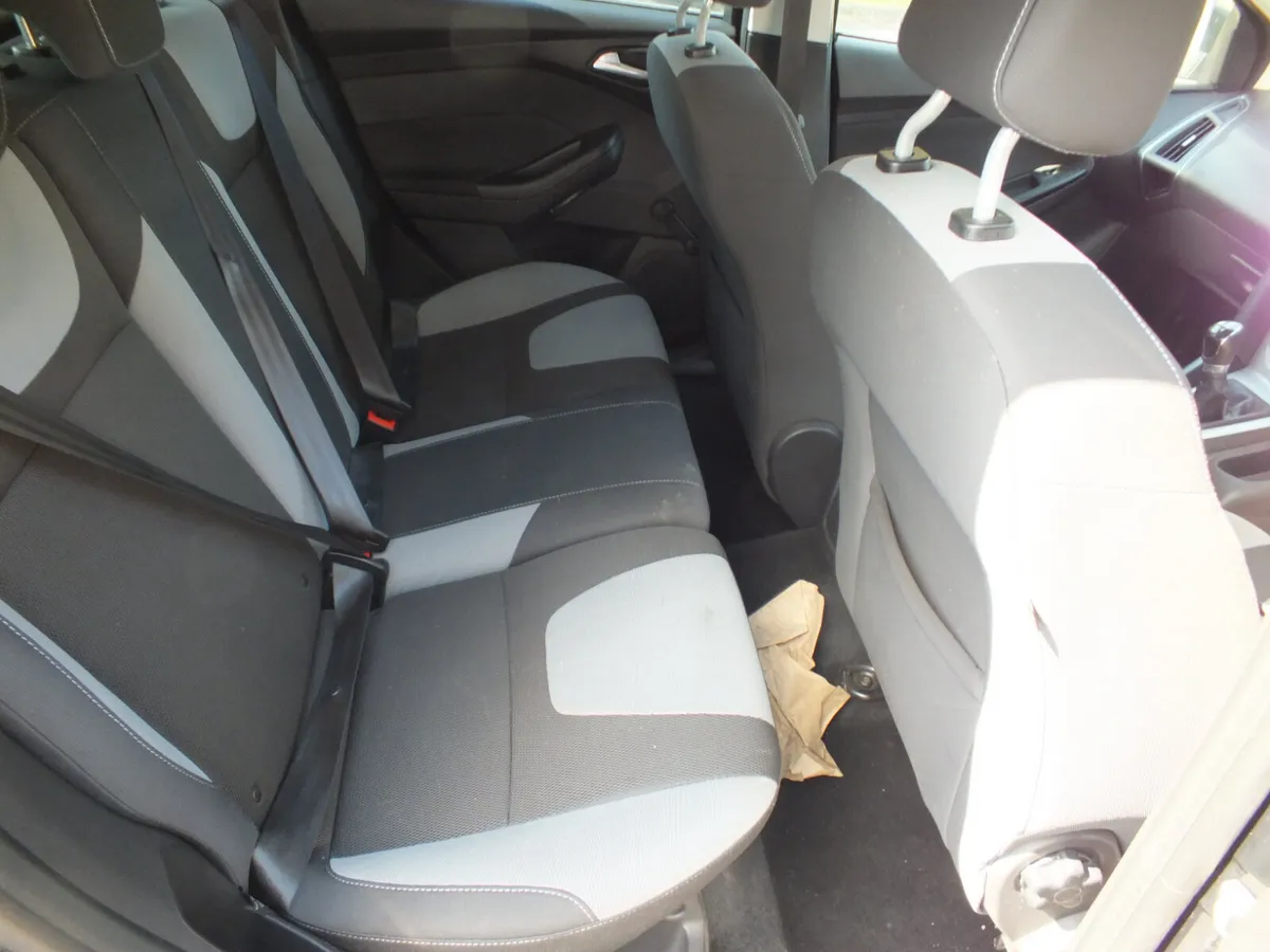 Ford Focus Hatchback, Petrol, 2014, Black