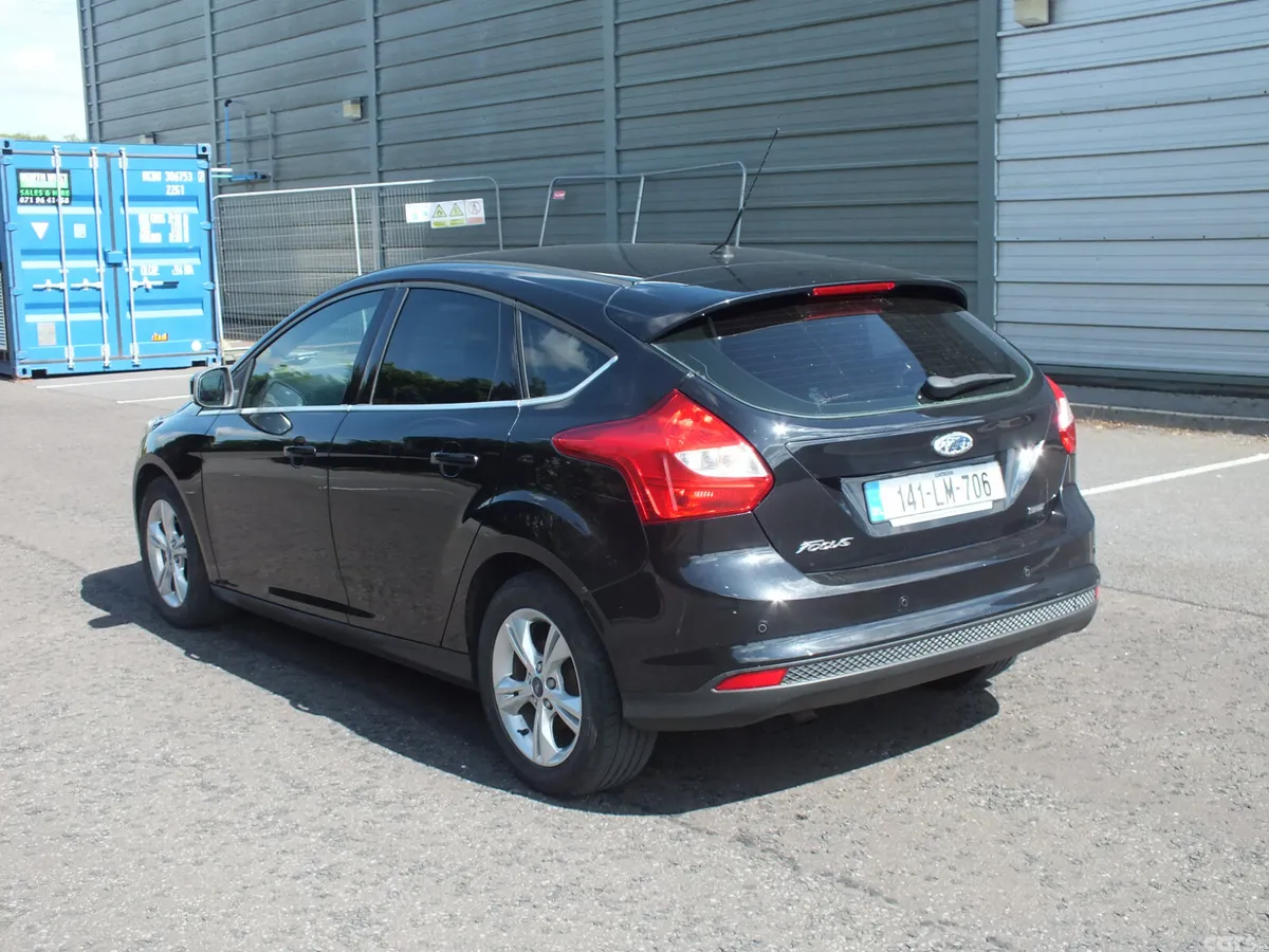 Ford Focus Hatchback, Petrol, 2014, Black