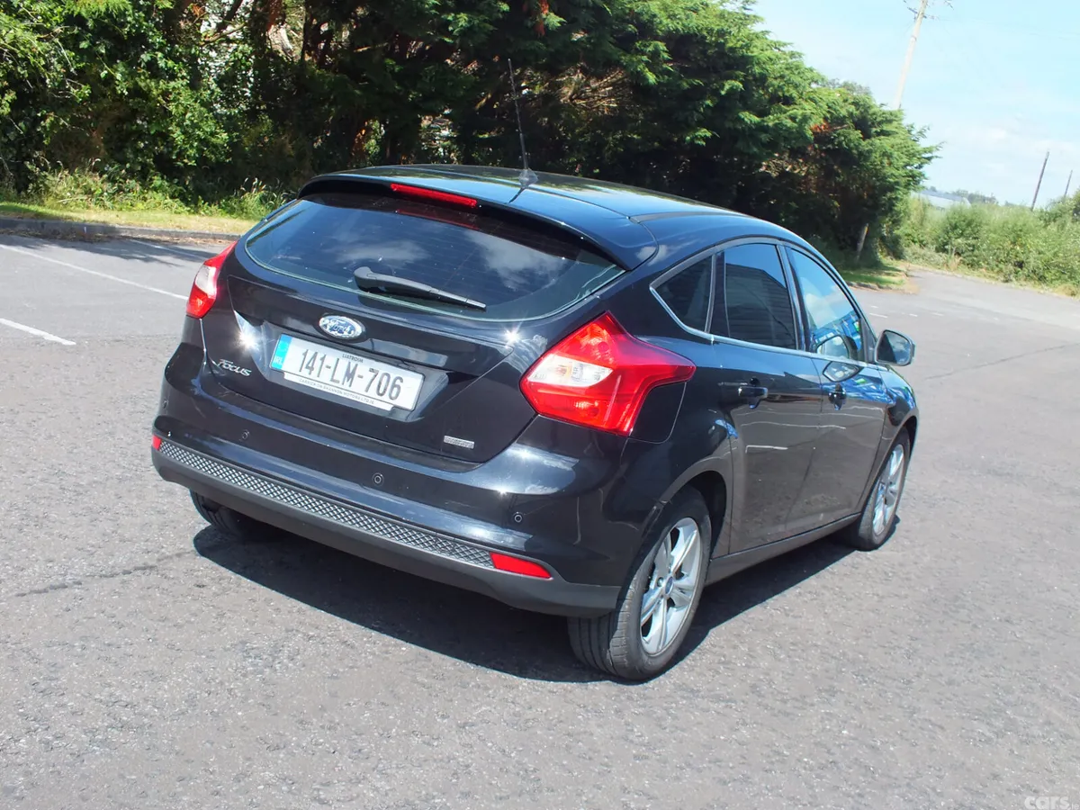 Ford Focus Hatchback, Petrol, 2014, Black