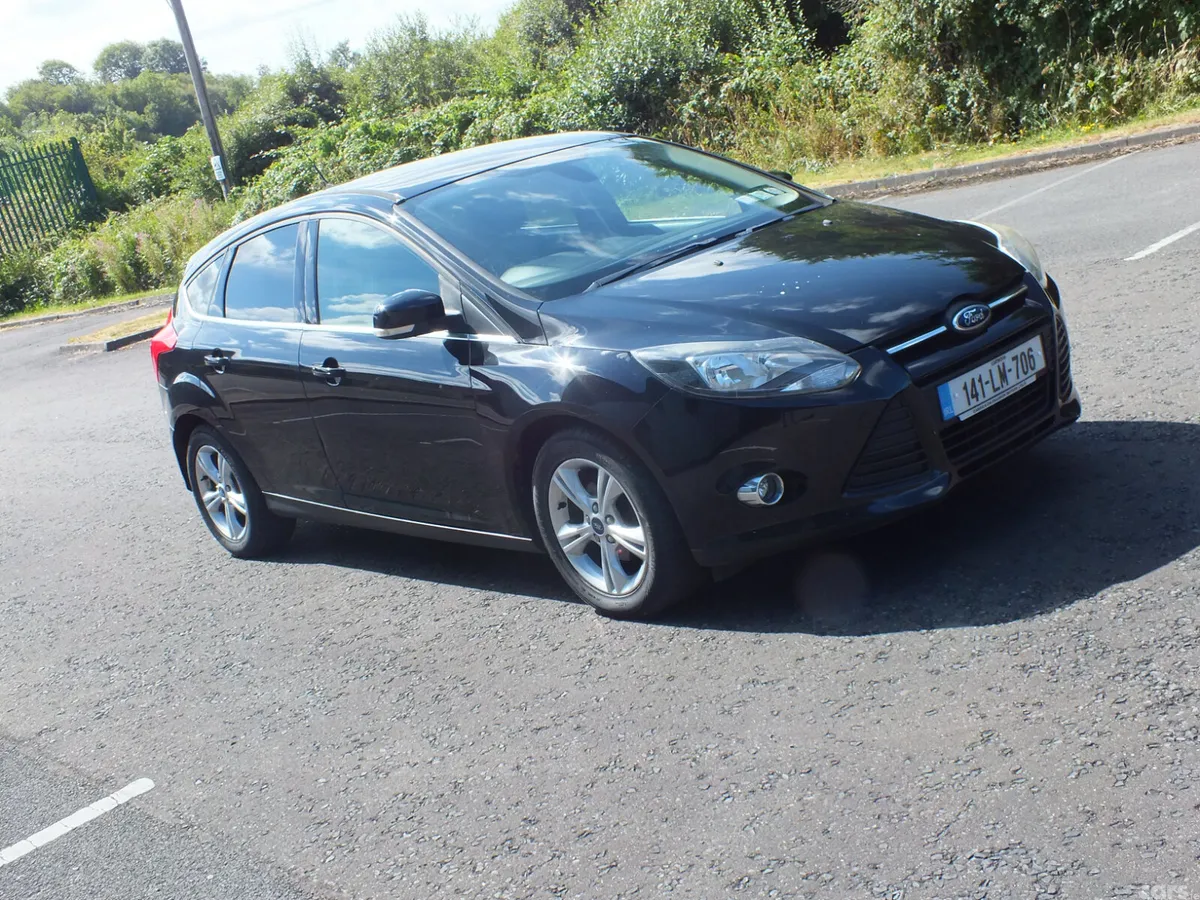 Ford Focus Hatchback, Petrol, 2014, Black