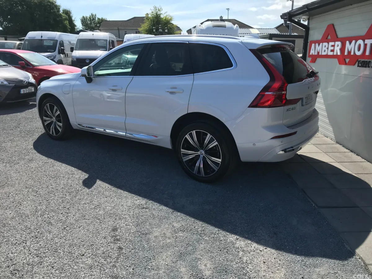 Volvo XC60 SUV, Petrol Plug-in Hybrid, 2022, White