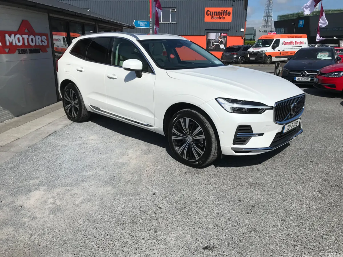 Volvo XC60 SUV, Petrol Plug-in Hybrid, 2022, White