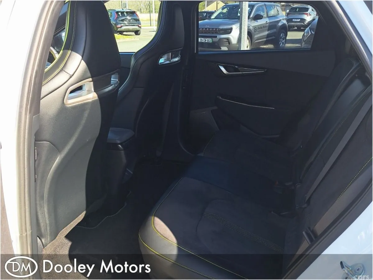 Kia EV6 MPV, Electric, 2024, White