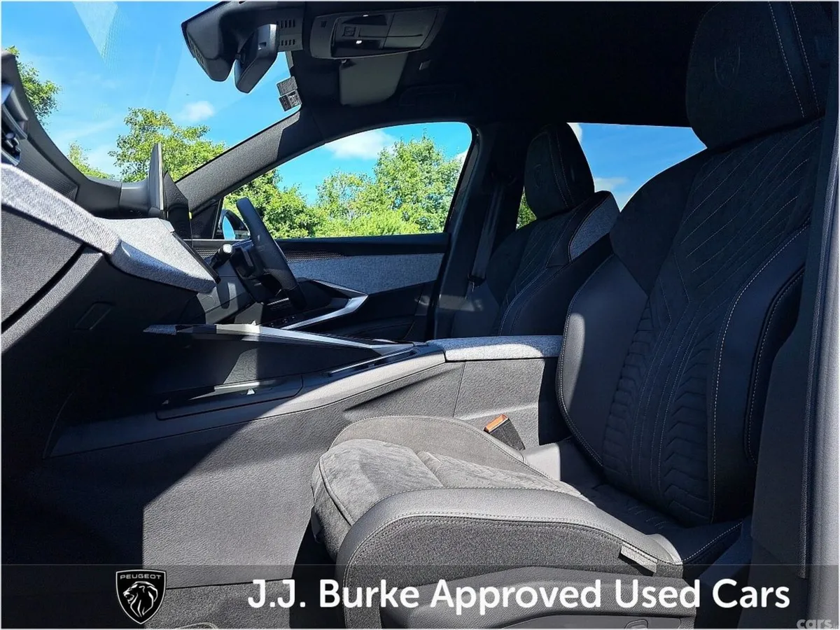 Peugeot 5008 SUV, Petrol Hybrid, 2026, Grey