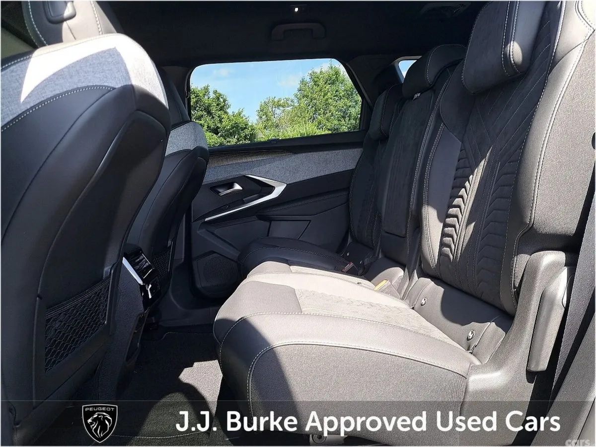 Peugeot 5008 SUV, Petrol Hybrid, 2026, Grey