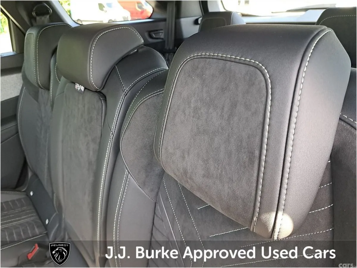 Peugeot 5008 SUV, Petrol Hybrid, 2026, Grey
