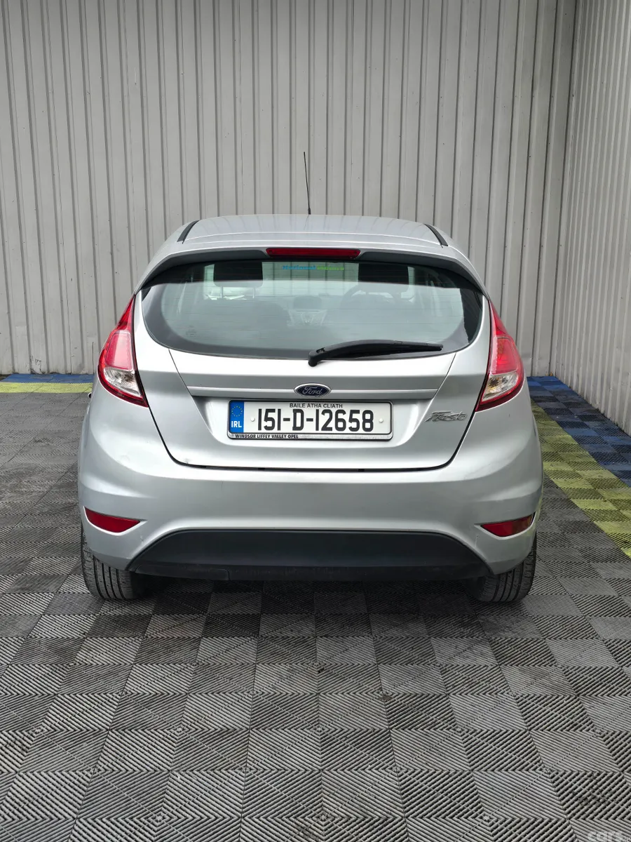 Ford Fiesta Hatchback, Petrol, 2015, Silver
