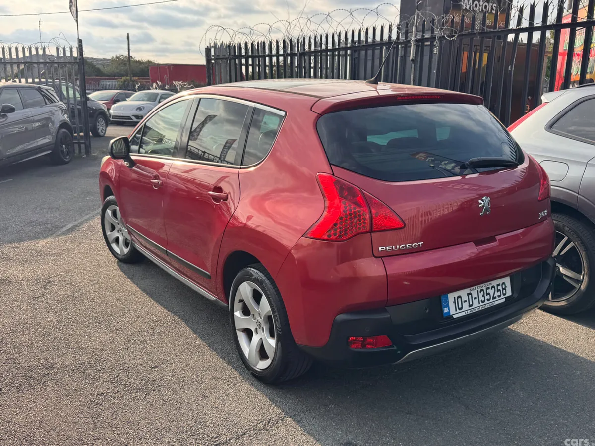 Peugeot 3008 MPV, Diesel, 2010, Red