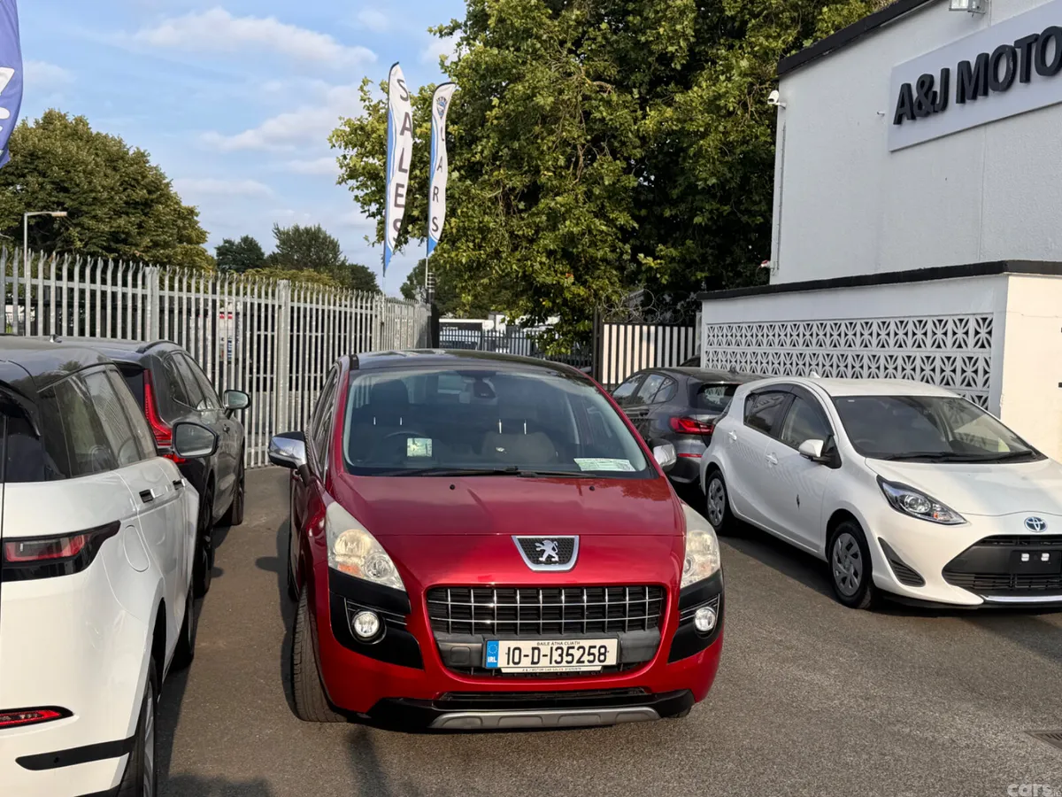 Peugeot 3008 MPV, Diesel, 2010, Red