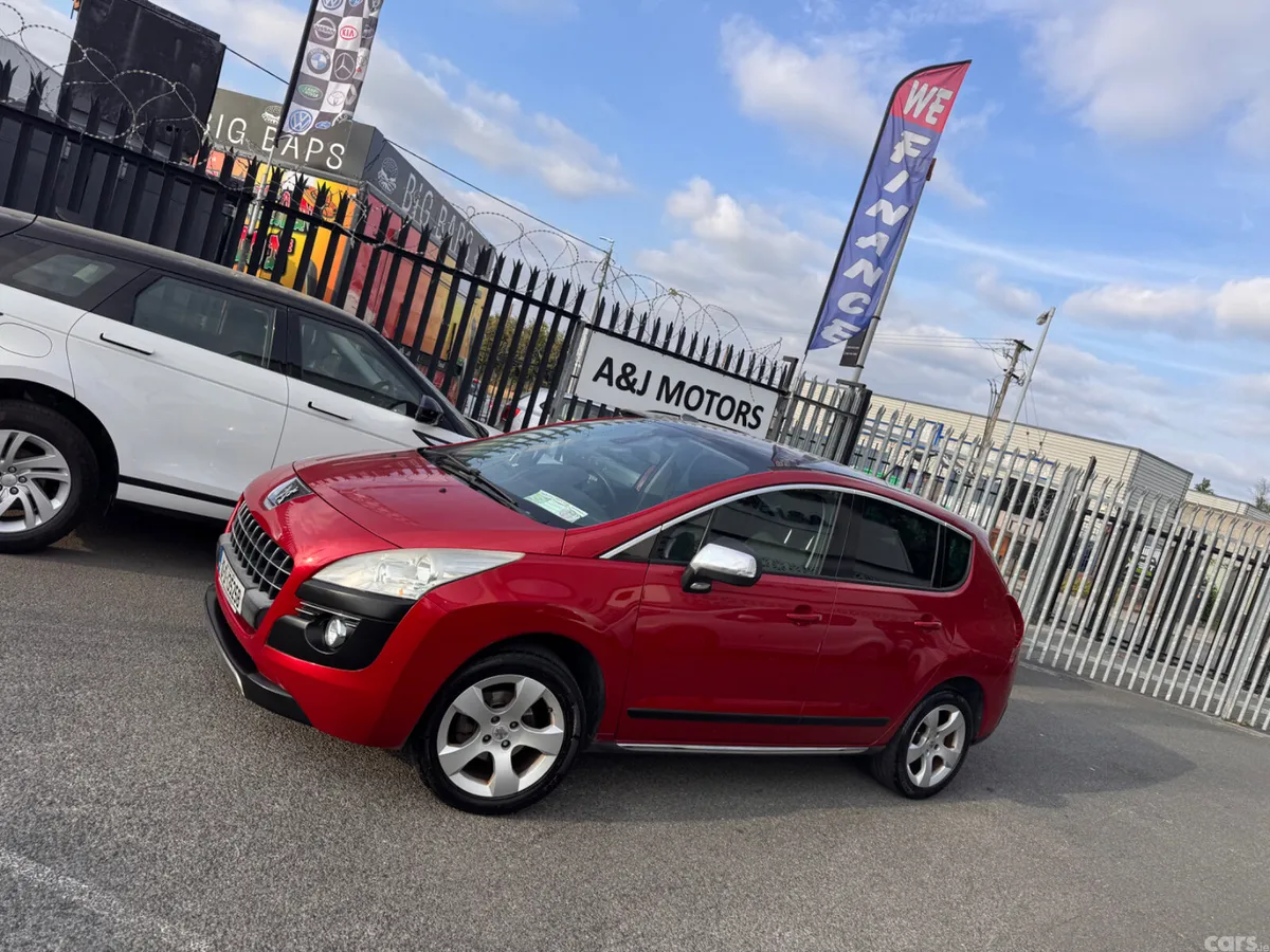 Peugeot 3008 MPV, Diesel, 2010, Red