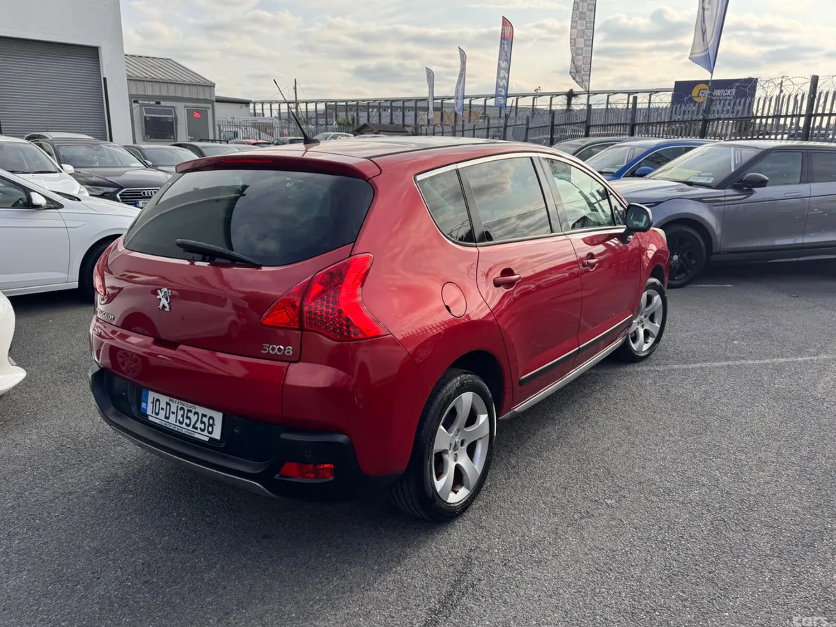 Peugeot 3008 MPV, Diesel, 2010, Red