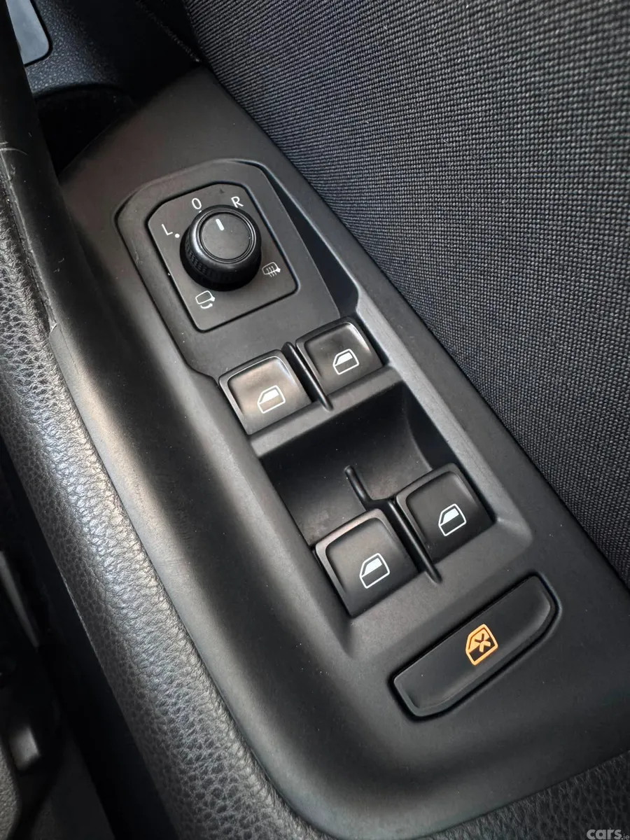 Volkswagen Passat Estate, Petrol, 2016, Grey