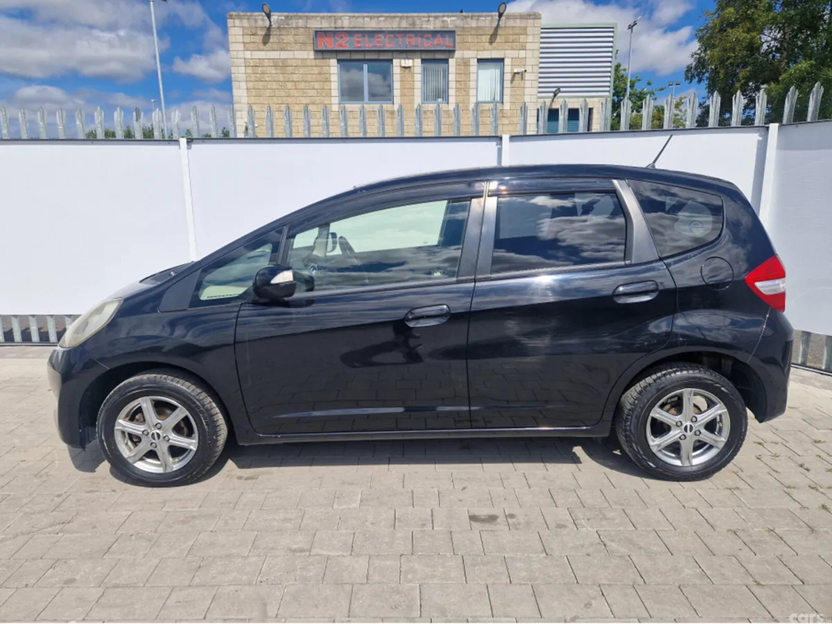 Honda Fit Hatchback, Petrol, 2013, Black
