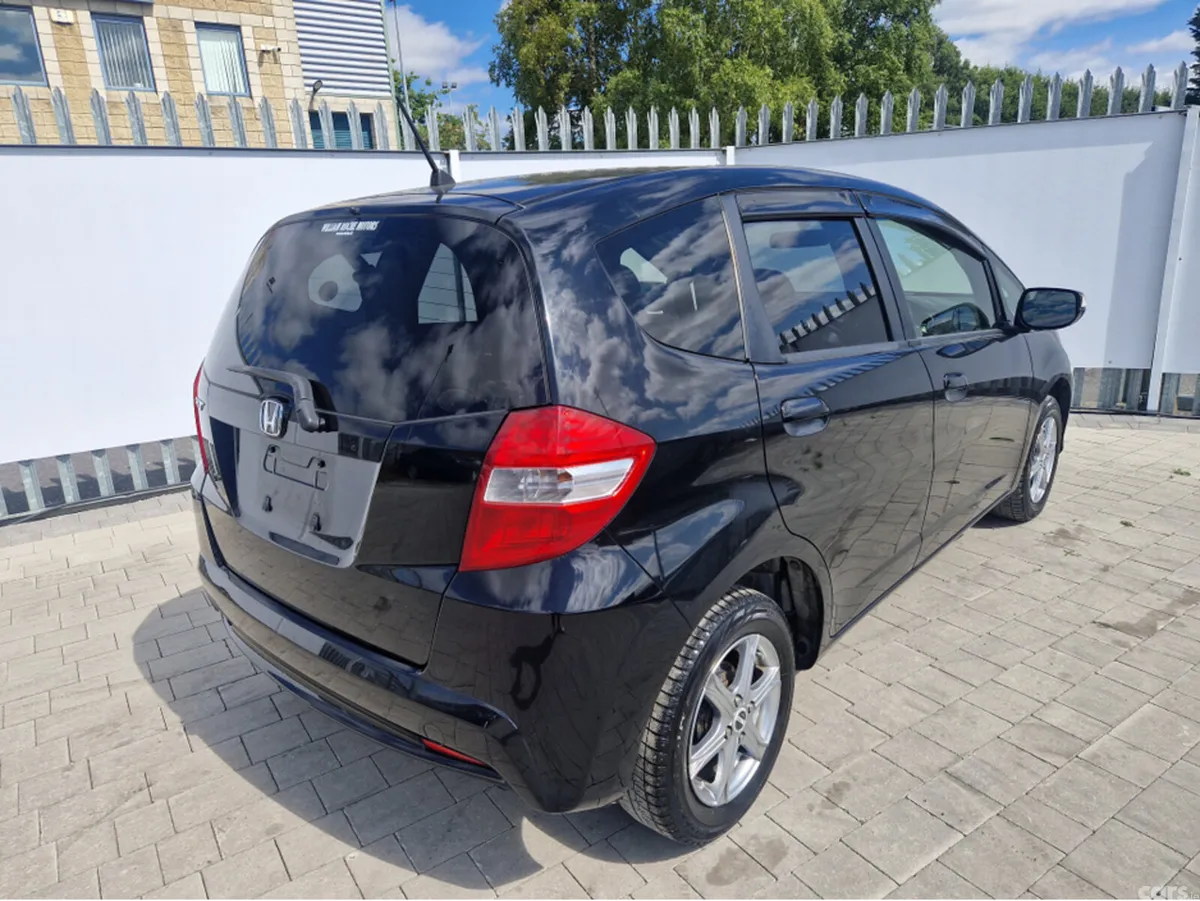 Honda Fit Hatchback, Petrol, 2013, Black