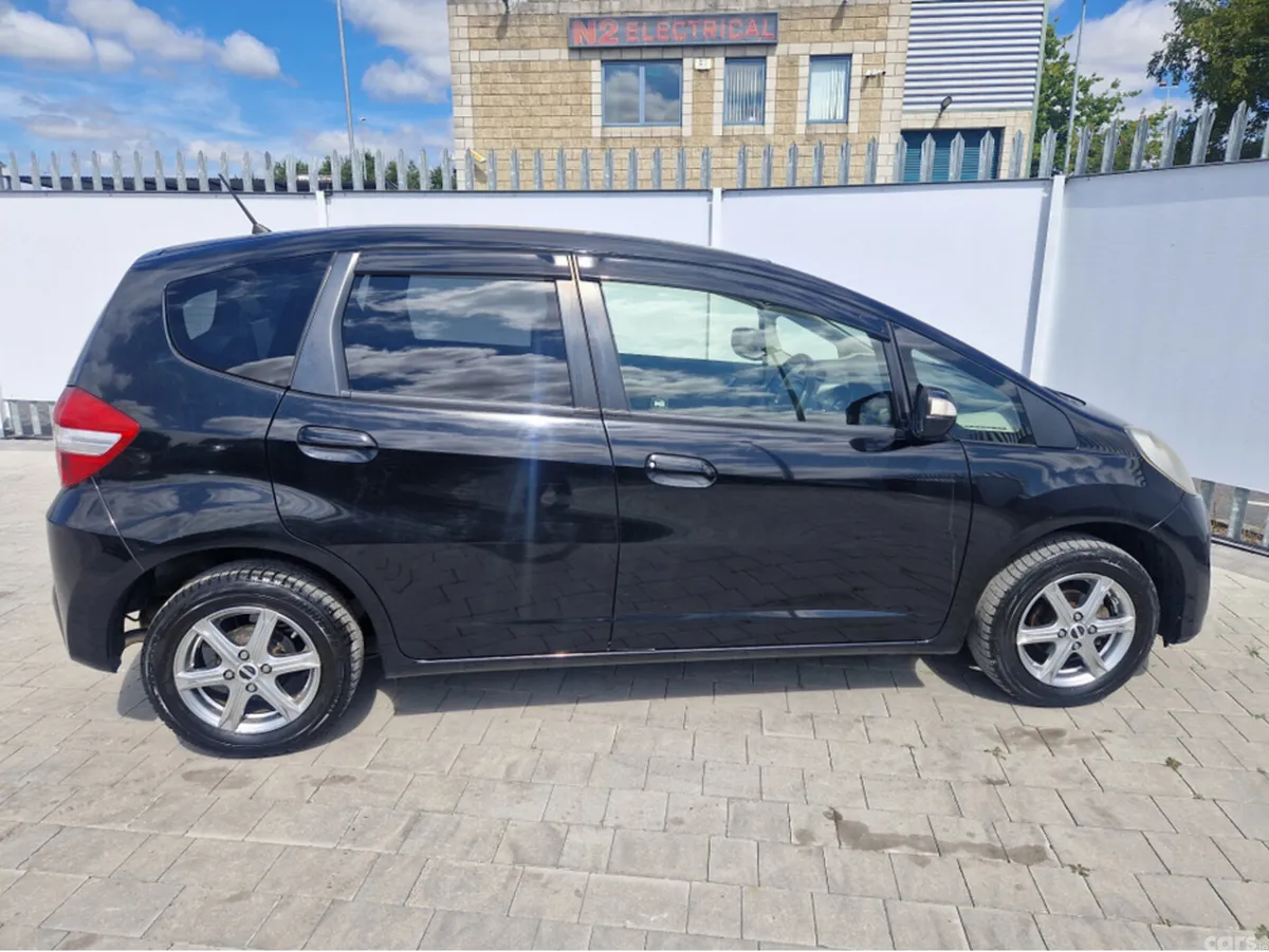 Honda Fit Hatchback, Petrol, 2013, Black