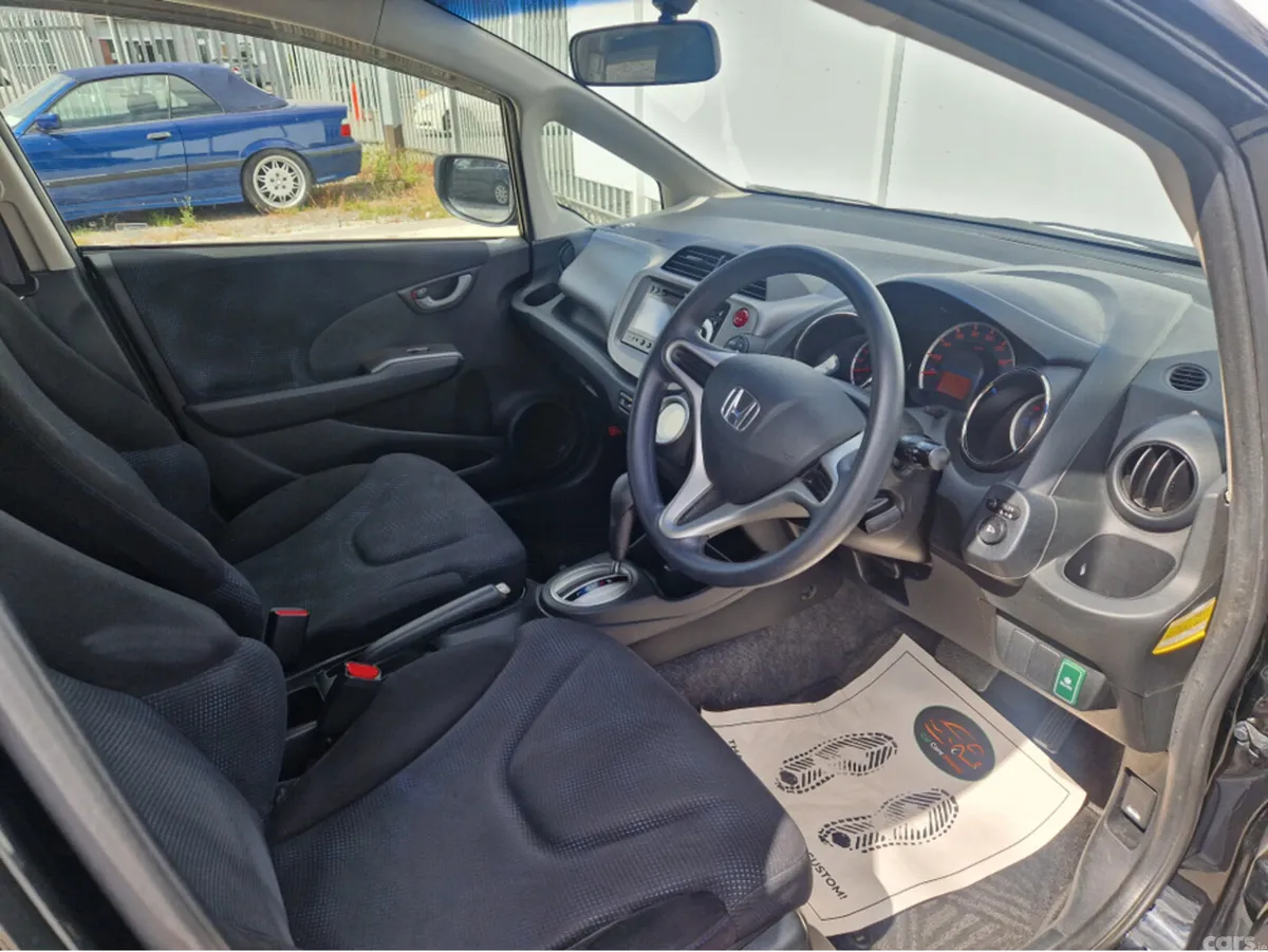 Honda Fit Hatchback, Petrol, 2013, Black